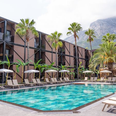 Hotel Golden Sun เบลดิบี ภายนอก รูปภาพ